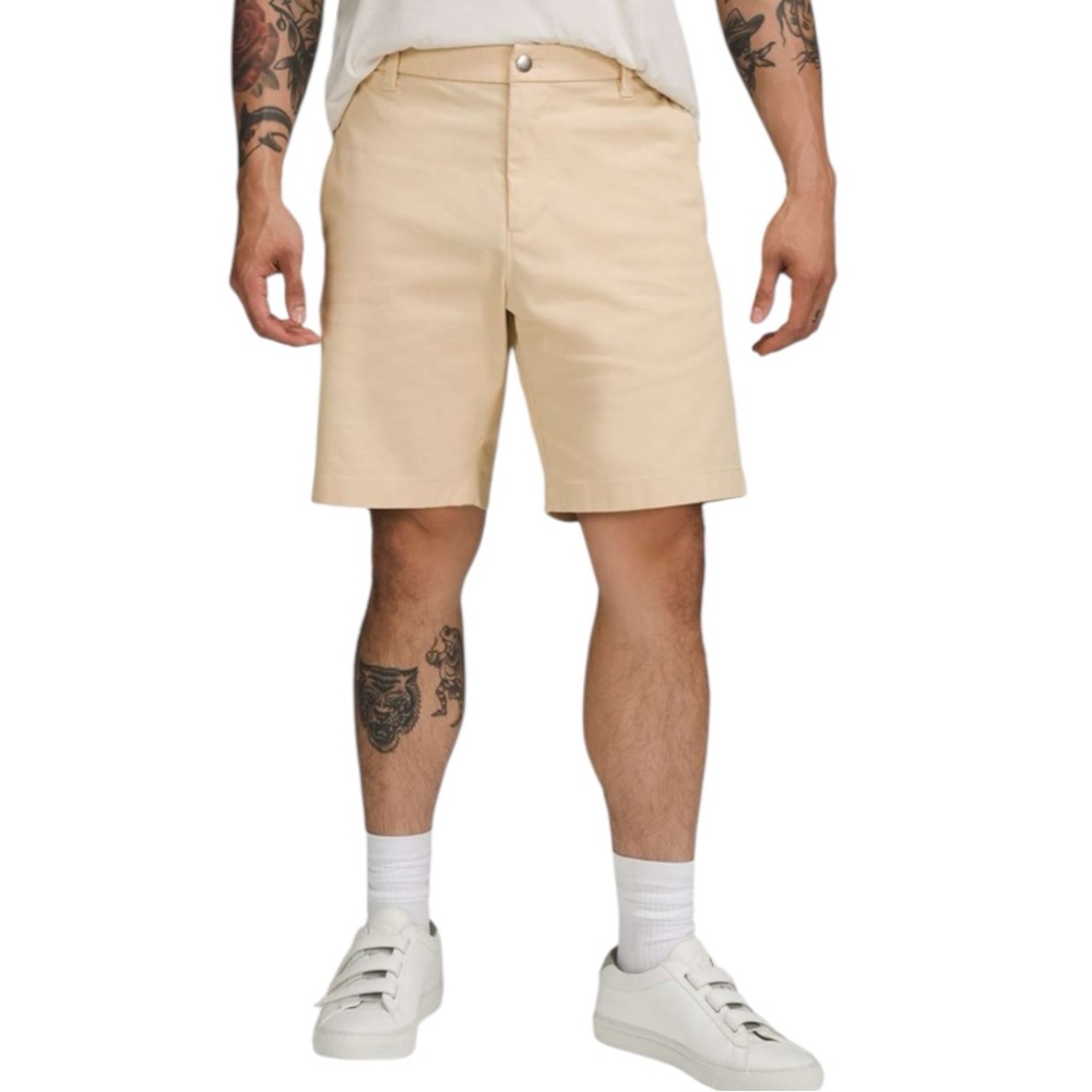LULULEMON MENS Commission Classic Fit 7” Shorts  Prosecco Size 31 — GENTLY WORN - Picture 2 of 3
